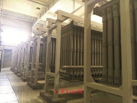 无锡中桥水厂膜处理车间10组超滤膜组每天产水15万吨