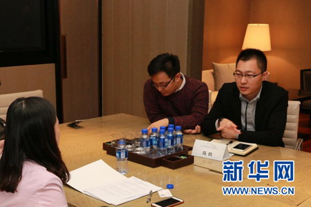 海尔集团净水设备副总经理陈鹏接受新华网记者采访