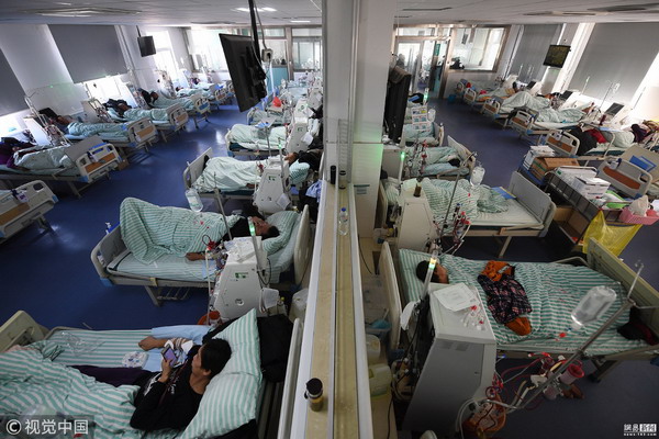 六安世立医院血液净化中心155台血透机每天450人排队