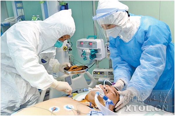 湘潭市第一人民医院成功实施一例“人工肺”增氧治疗