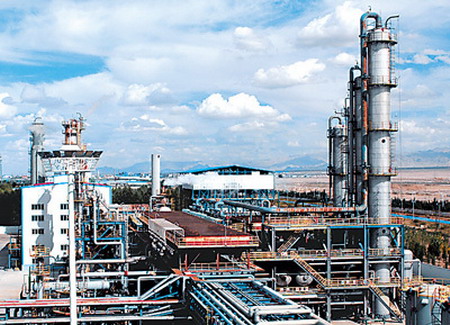 格尔木炼油厂30万吨天然气制甲醇生产装置