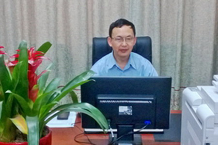 江苏特聘教授、苏科大环境科学与工程学院教授白仁碧