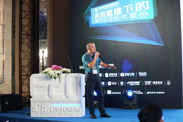 深圳市捷晶能源科技有限公司营销副总经理张鹤龙