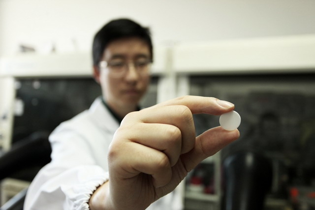 南京大学一个研究团队成功探索：海水提“锂”不是梦