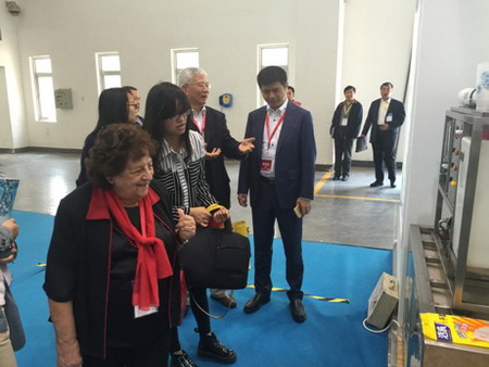 天津海淡所淡化水装置在首届海水淡化专业博览会亮相