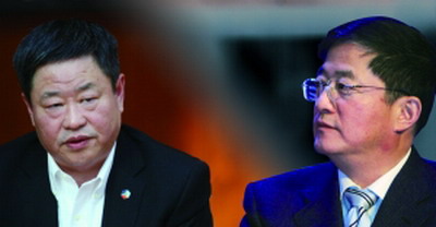 中国化工集团公司董事长任建新（右）与中化集团董事长宁高宁（左）