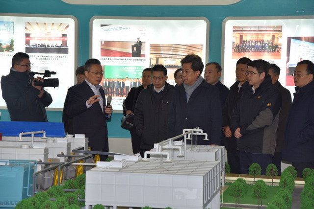 江苏省生态环境厅厅长一行来到中电环保调研创新平台