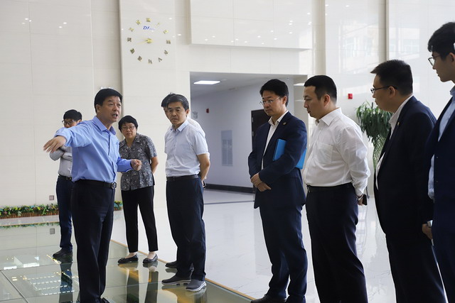 东岳集团迎来亿华通董事长一行参访签订战略合作协议